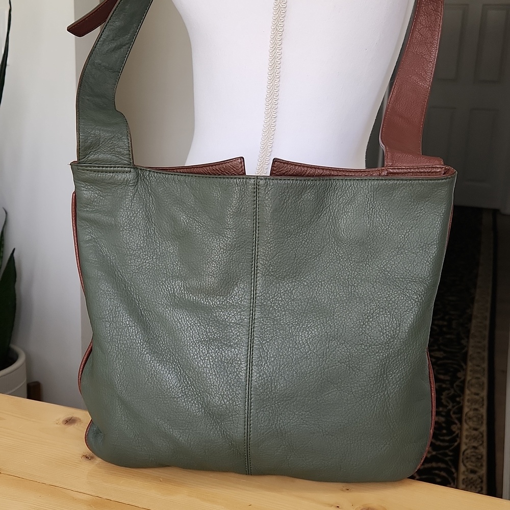 J.P. Ourse & Cie Park Avenue Crossbody Shoulder Bag - Picture 5 of 16